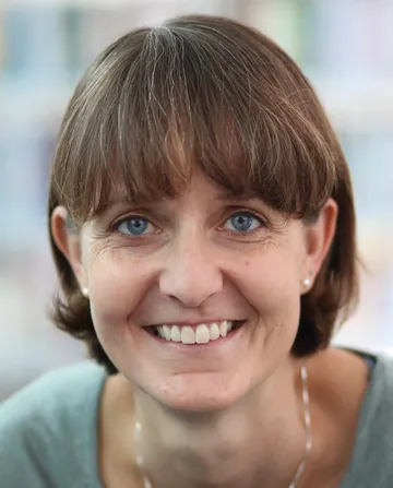 Porträtfoto von Claudia Bürgi